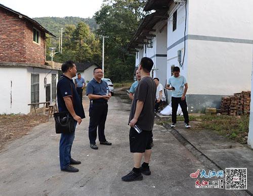 多地推行乡村游，激活农村经济新活力