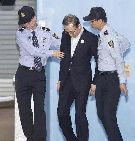 韩国公调处暂停执行尹锡悦逮捕令，原因与影响探究