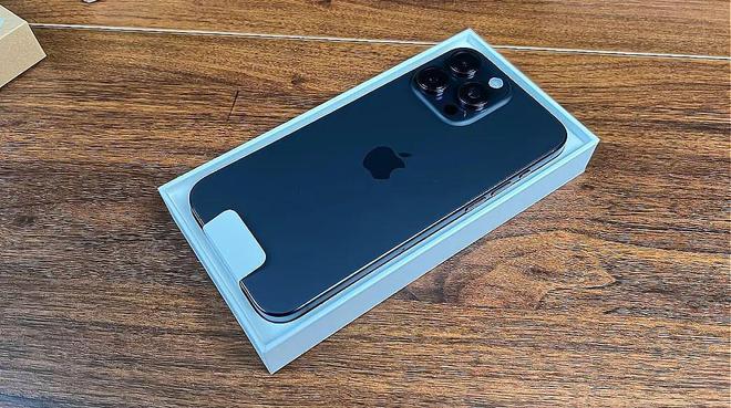 苹果官网全新iPhone 15 Pro Max亮相，深度解析新功能与特性